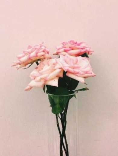 Roses assemblées à la main